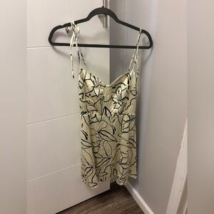 Shore Women’s Ivory And Black Floral Printed Silk Dress Size M